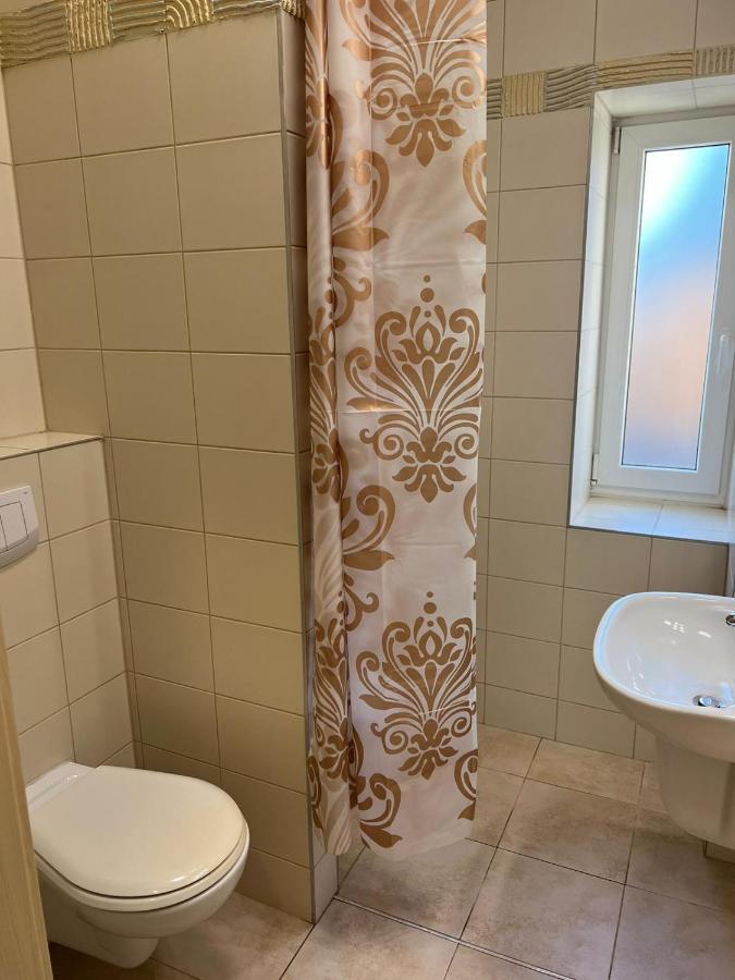 Villa Ventana 2 City Free Parking Sniadanie W Cenie 503 18 18 11 Poznań Buitenkant foto